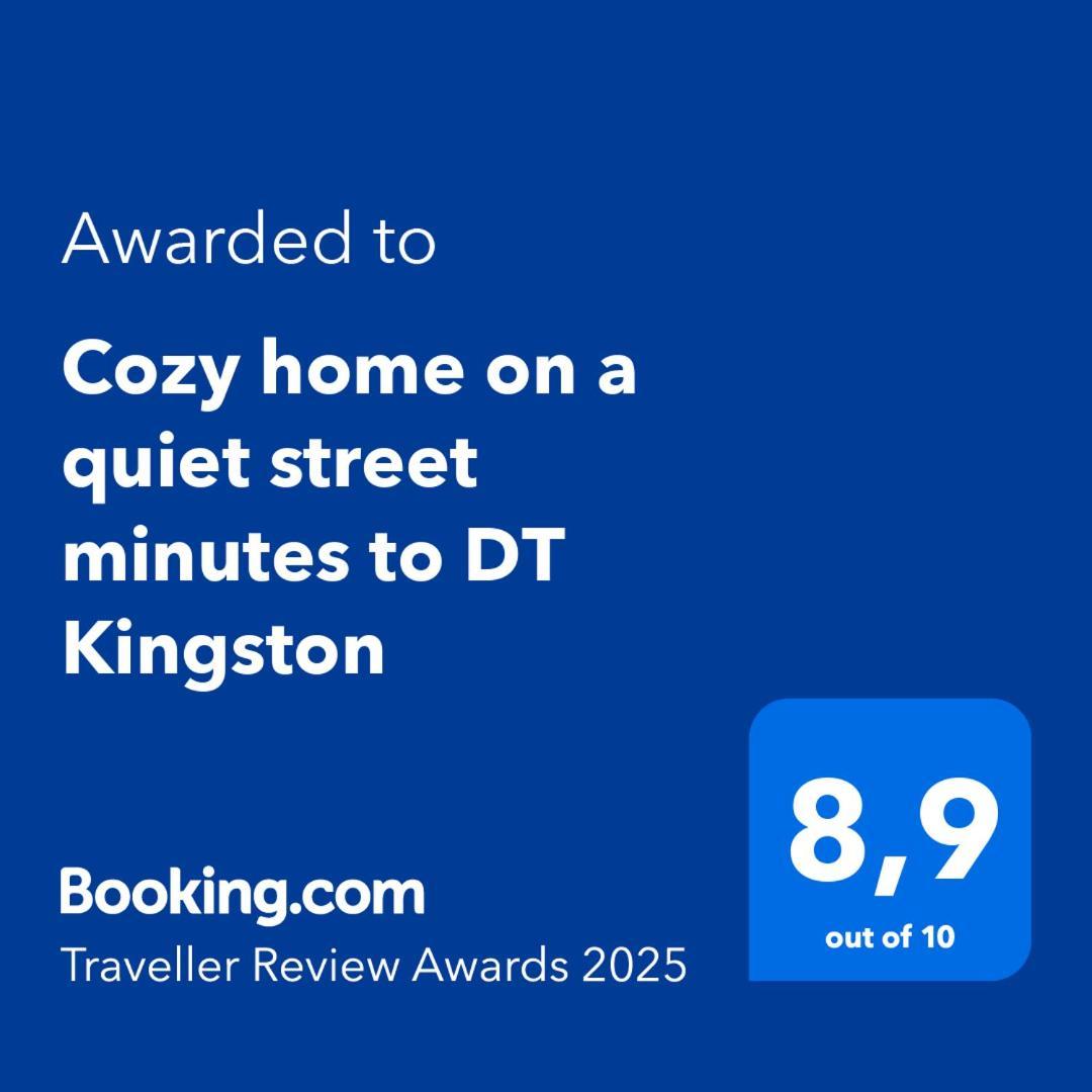 Cozy Home On A Quiet Street Minutes To Dt Kingston Exterior photo